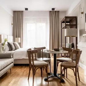 Avanti Palazzo شقة فندقية